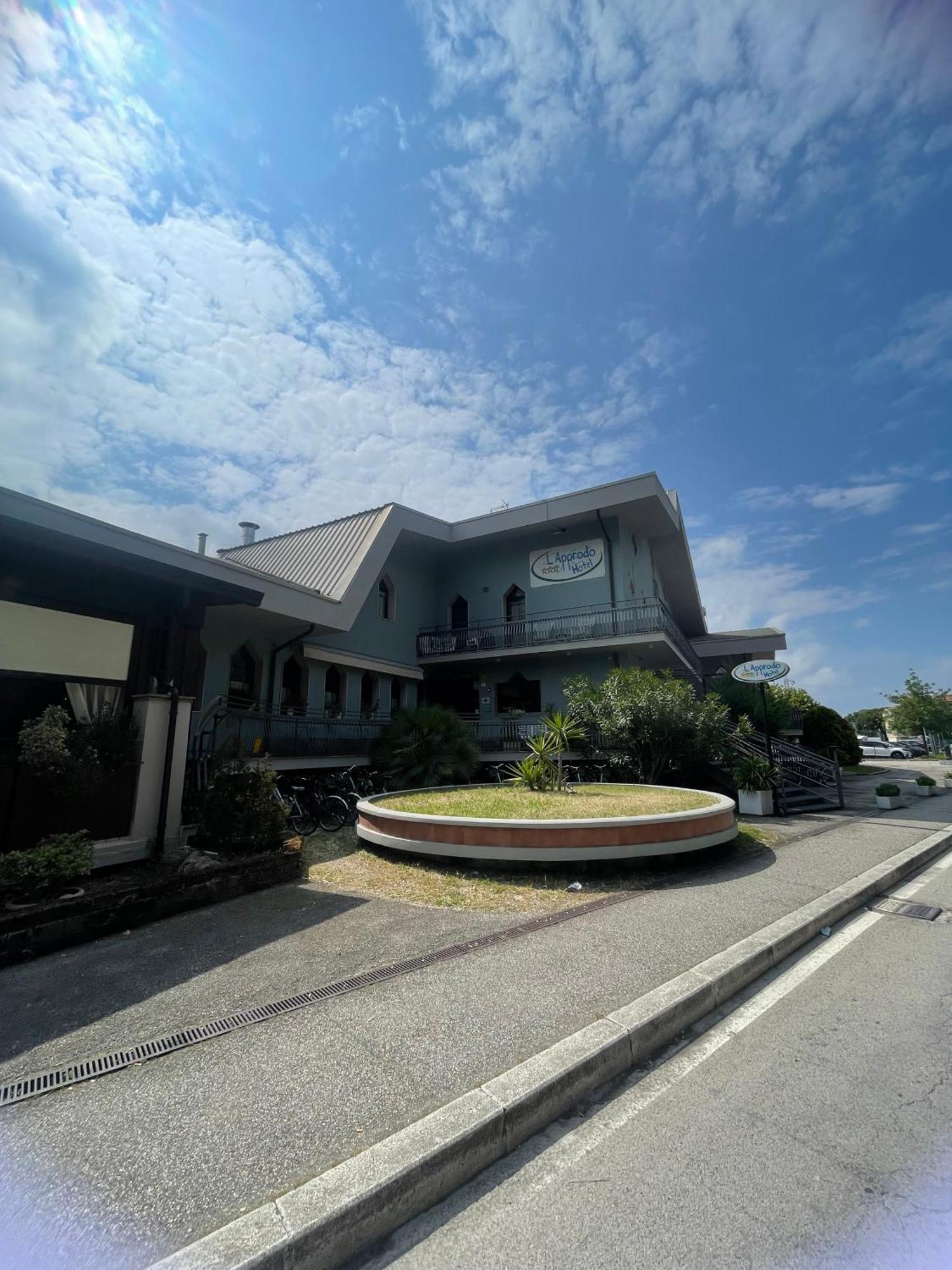 Hotel L'Approdo Cesenatico Exterior photo